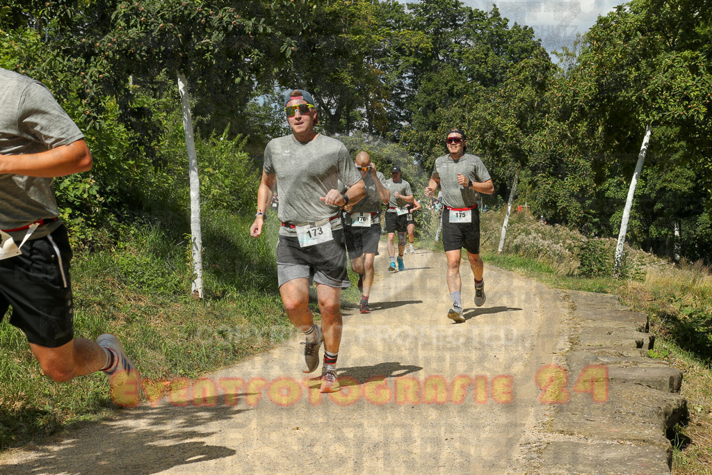 250824_1247_EX1_0520 | Sportfotografie im Rhein-Sieg Kreis, Köln, Bonn, NRW, Rheinland Pfalz, Hessen, etc. Unser Tätigkeitsfeld umfasst den Laufsport vom Volkslauf über den Marathon, Duathlon, Triathon bis zum Ultralauf wie Kölnpfad Ultra oder Schindertrail.