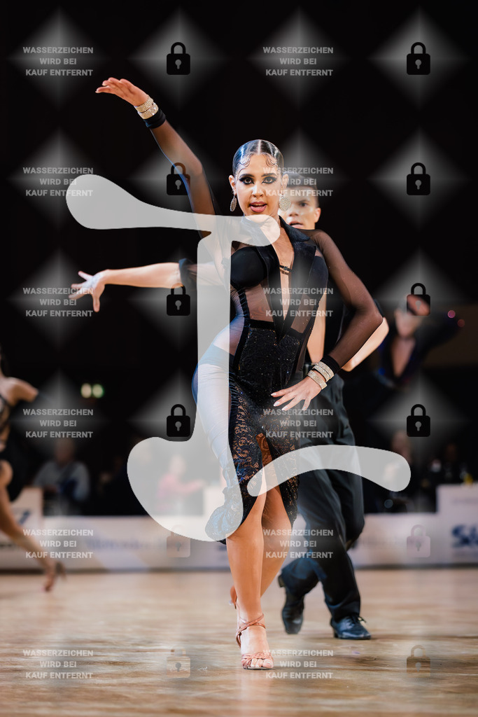 Goldstadtpokal 2025 - WDSF Open Latin Youth 7th (86) Marat Mikail Arslan _ Zeynep Duman (Türkiye)-2025-01-25-8814 | Webshop for digital downloads and prints of dance sport, event & show photographer Julian Link - Realisiert mit Pictrs.com