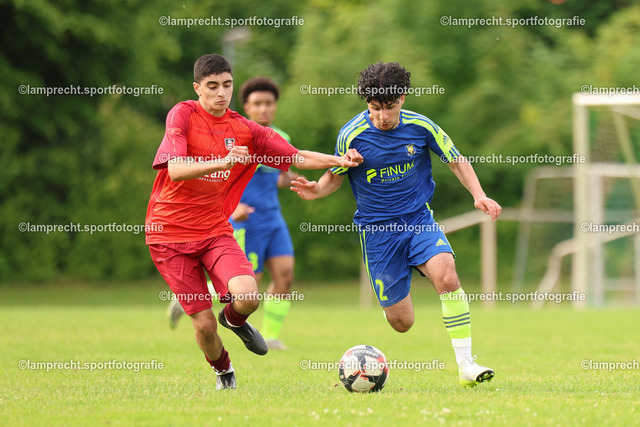 Fußball I Junioren I Kreispokal Lübeck I Finale I JSG Concordia Lübeck - TSV Siems I 09.06.2025.098 | v.l. Adem Brini (14, TSV Siems), Ibrahim Darwich (2, JSG Concordia Lübeck) - Realisiert mit Pictrs.com