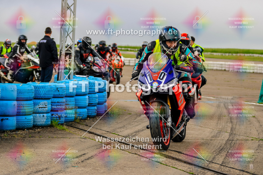 MotoTeam-7934 | Hier findet Ihr Bilder von Touristenfahrten auf der Nürburgring Nordschleife oder von anderen Veranstaltungen die ich besucht habe. Viel Spass beim Durch Schauen 