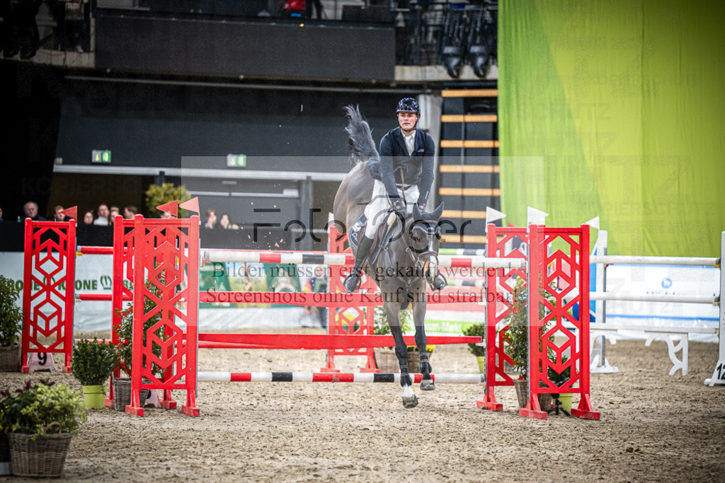 DOS_3079 | Entdecke hochwertige Reitturnierfotos von Foto Oger. Professionell, emotional und authentisch – jetzt Lieblingsmomente im Shop bestellen.Deutschlandweite Turnierfotografie. - Realisiert mit Pictrs.com