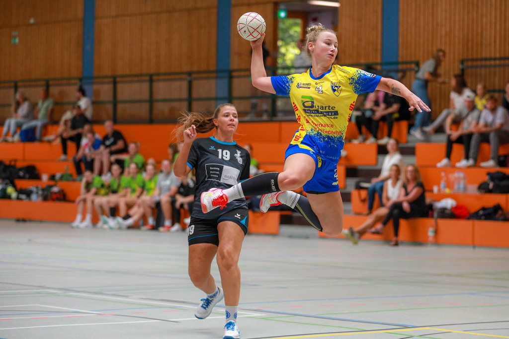 Neukirchen-Duisburg310825_066 | Bildergalerie von Sport-Ereignissen aber auch von weiteren spannenden Dingen - nicht nur vom Niederrhein. In Anlehnung an den bekannten Spruch von Hanns Dieter Hüsch heißt das Motto: "Niederrhein ist überall".  - Realisiert mit Pictrs.com