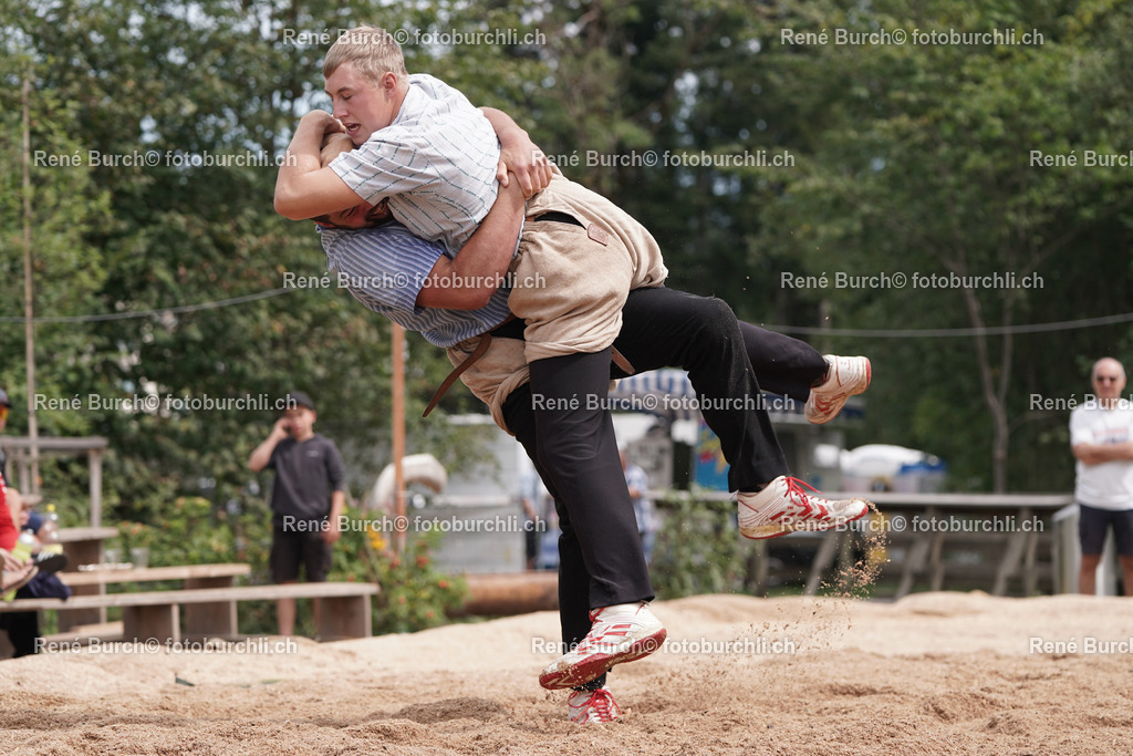 DSC09846-2 | René Burch leidenschaftlicher Fotograf aus Kerns in Obwalden.  Hier finden sie Sport, Landschaft und Natur Fotografie.
 - Realisiert mit Pictrs.com