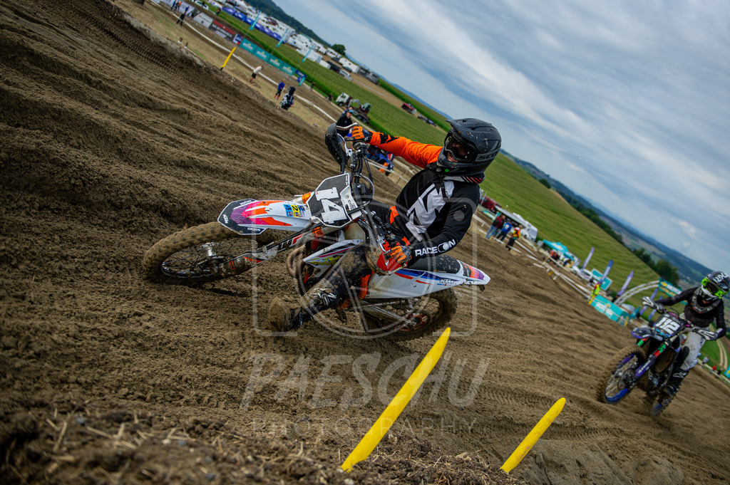 Lady (287) | Paeschuphoto Shop - Wer nicht sucht der auch nicht findet.Ob Motocrossbilder oder von einem besuchtem Spiel, Hauptsache Action. - Realisiert mit Pictrs.com