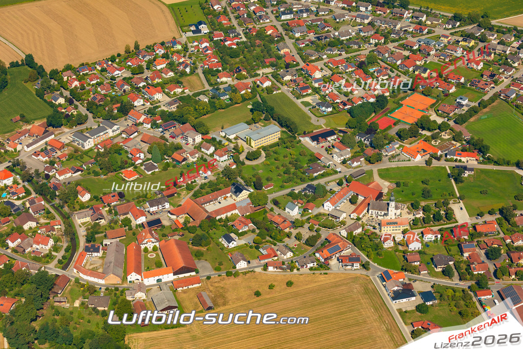 Luftaufnahme der Stadt Kirchham - Die Luftaufnahme wurde 2025 vom UL-Flugzeug heraus erstellt ( keine Drohne ) - Hochauflösende Luftaufnahme - für professionelle Ausdrucke geeignet. Die Geschenkidee !Mit Lizenz und Bildrechte bestellbar