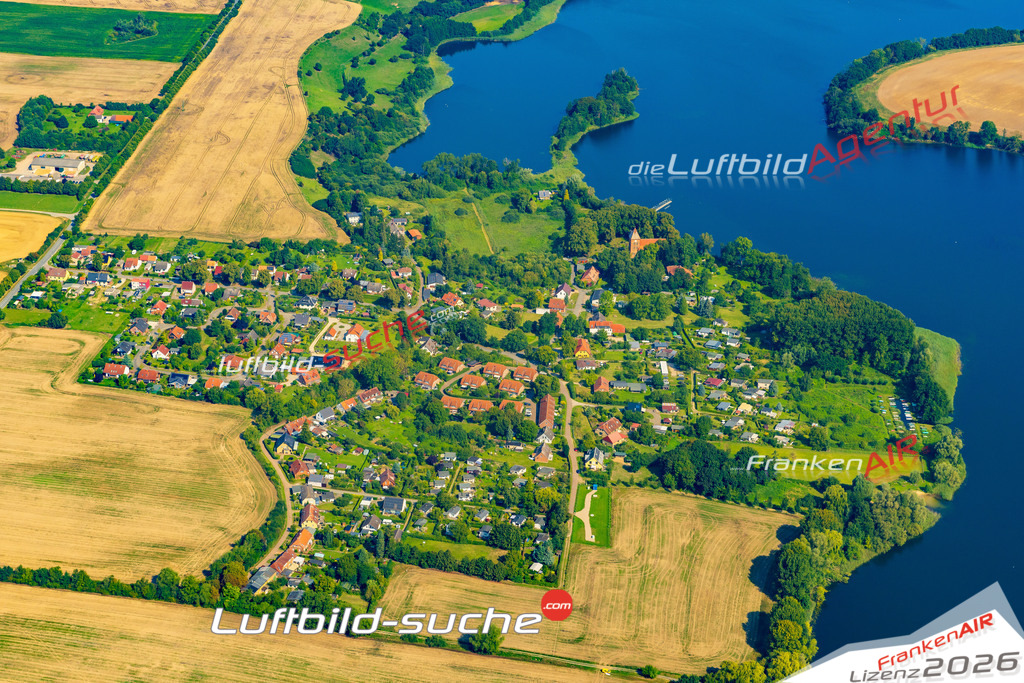 Schöne Luftaufnahme als Geschenk in Zittow Leezen - Die Luftbildaufnahme wurde 2025 vom UL-Flugzeug heraus erstellt ( keine Drohne ) - Hochauflösende Luftaufnahme -Nicht vergleichbar mit Google Maps oder Satelittenbilder- Die Geschenkidee !Mit Lizenz und Bildrechte bestellbar