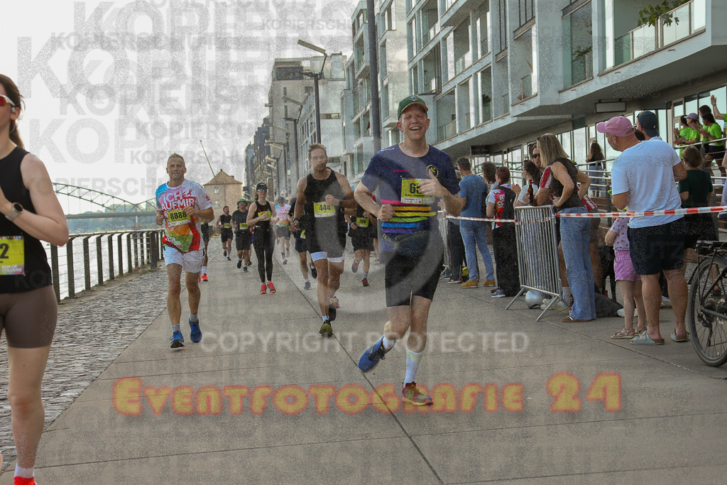 250920_1448_EX1_7673 | Sportfotografie im Rhein-Sieg Kreis, Köln, Bonn, NRW, Rheinland Pfalz, Hessen, etc. Unser Tätigkeitsfeld umfasst den Laufsport vom Volkslauf über den Marathon, Duathlon, Triathon bis zum Ultralauf wie Kölnpfad Ultra oder Schindertrail.