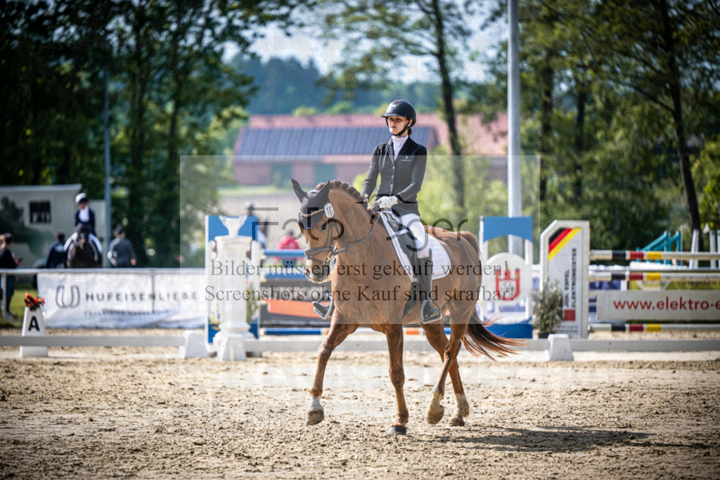 DOS_4591 | Reitturnier Venne - Realisiert mit Pictrs.com