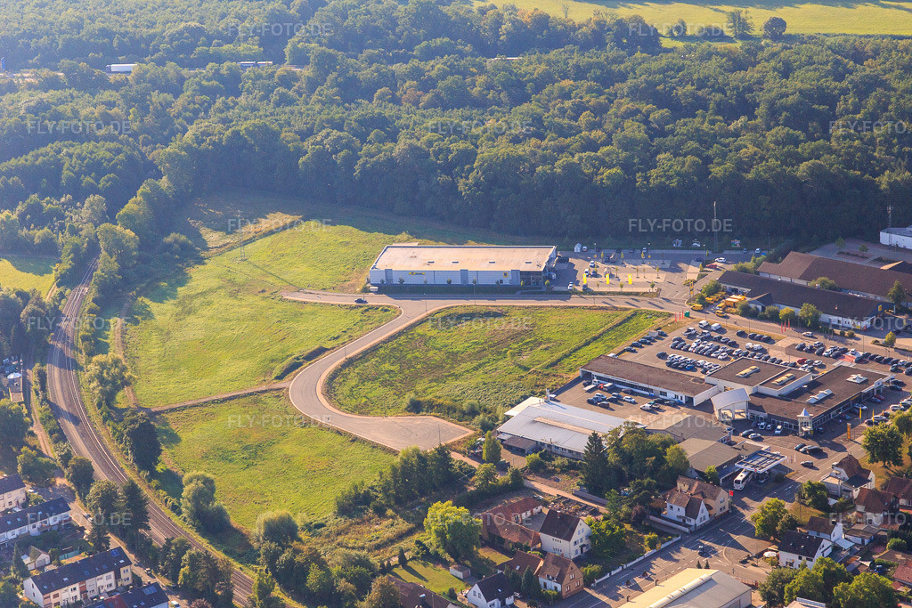 Luftbild: EDEKA in Kandel im Bundesland Rheinland-Pfalz in Deutschland. Foto: IMG_109645.jpg vom 31.07.2018 durch Werner Riehm/FLY-FOTO.de