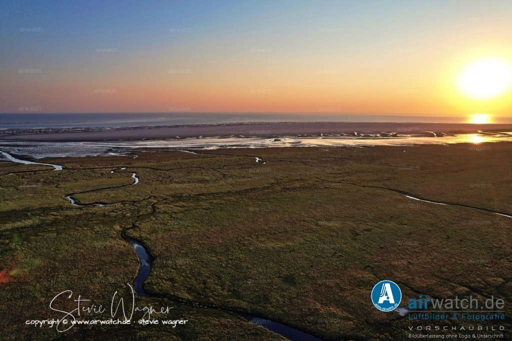St.Peter-Ording - Boehl | Entdecken Sie atemberaubende Luftbilder und Fotografien auf airwatch.de - Tauchen Sie ein in eine Welt voller faszinierender Aufnahmen aus der Vogelperspektive.