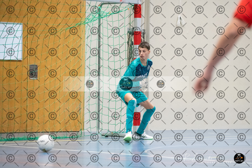 20251122_20251122_FCR-Hallenturnier-C_1_012-10 | Sport und Naturfotografie von Roberto Esposito zeigt echte Momente Bewegung und die Schönheit der Natur. Ausdrucksstarke Bilder schaffen Emotionen.