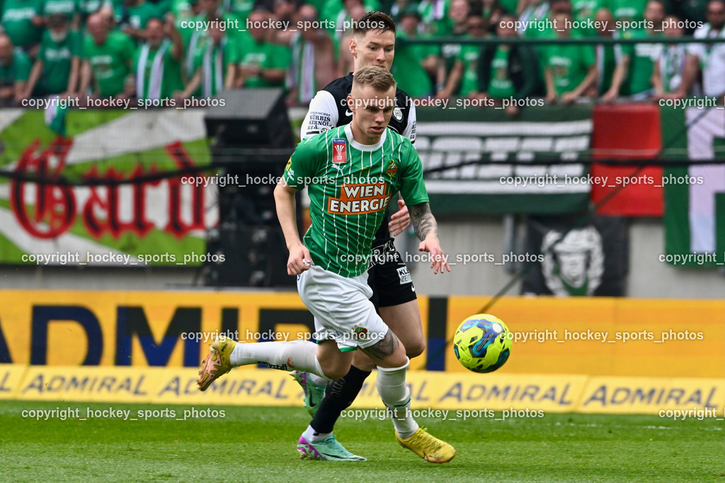 SK Puntigamer Sturm vs. SK Rapid Wien Siegerehrung, Impressionen | #28 David Schnegg, #22 Isak Alexander Jansson SK Rapid, SK Puntigamer Sturm vs. SK Rapid Wien Siegerehrung, Impressionen, SK Puntigamer Sturm vs. SK Rapid Wien Siegerehrung, Impressionen am 01.05.2024 in Klagenfurt (Wörthersee Stadion ), Austria, (Photo by Bernd Stefan)