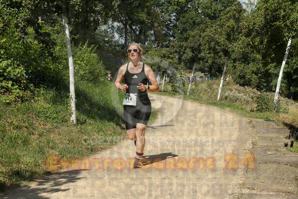 250824_1238_EX1_9996 | Sportfotografie im Rhein-Sieg Kreis, Köln, Bonn, NRW, Rheinland Pfalz, Hessen, etc. Unser Tätigkeitsfeld umfasst den Laufsport vom Volkslauf über den Marathon, Duathlon, Triathon bis zum Ultralauf wie Kölnpfad Ultra oder Schindertrail.