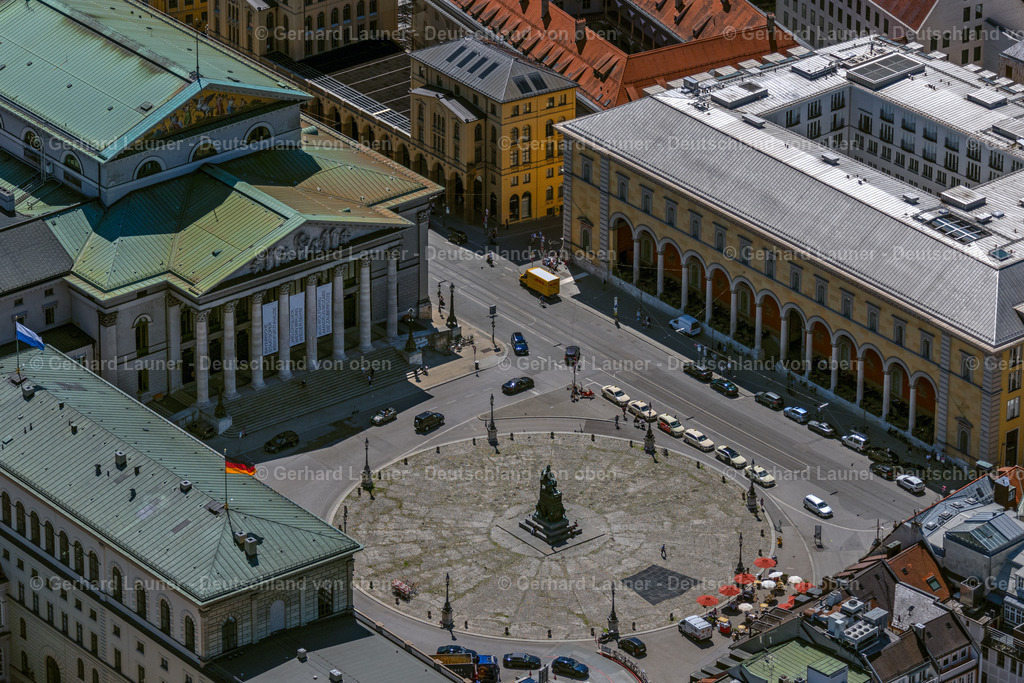 4031138 | MüNCHEN 12.06.2020 Platz- Ensemble " Max-Joseph-Platz " mit Denkmal für König Max I. Joseph im Innenstadt- Zentrum der Altstadt in München im Bundesland Bayern, Deutschland. // Square ensemble "Max-Joseph-Platz" with monument to King Max I. Joseph in the city center of the old town in Munich in the state Bavaria, Germany. Foto: Gerhard Launer