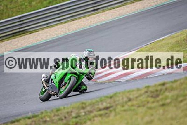 spof6042 | Professionelle Fotos von Sportveranstaltungen, aber auch Hochzeiten und anderen Events. - Realisiert mit Pictrs.com