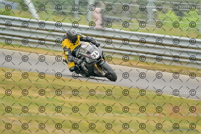 25bt05-0192 | markuskiefer.com - Realisiert mit Pictrs.com