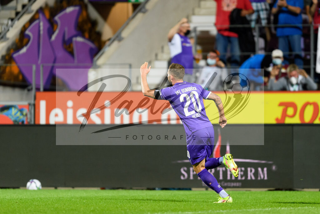 OSNVKO20210906_42 | Fussball, Herren: Marc Heider (VfL Osnabrueck) Torjubel, jubelt nach seinem Treffer zum 2:0 beim Spiel der 3. Liga zwischen VfL Osnabrueck und FC Viktoria Koeln im Stadion an der Bremer Bruecke am 06.09.2021 in Osnabrueck, Deutschland.DFB / DFL REGULATIONS PROHIBIT ANY USE OF PHOTOGRAPHS AS IMAGE SEQUENCES AND/OR QUASI-VIDEO. - Realisiert mit Pictrs.com