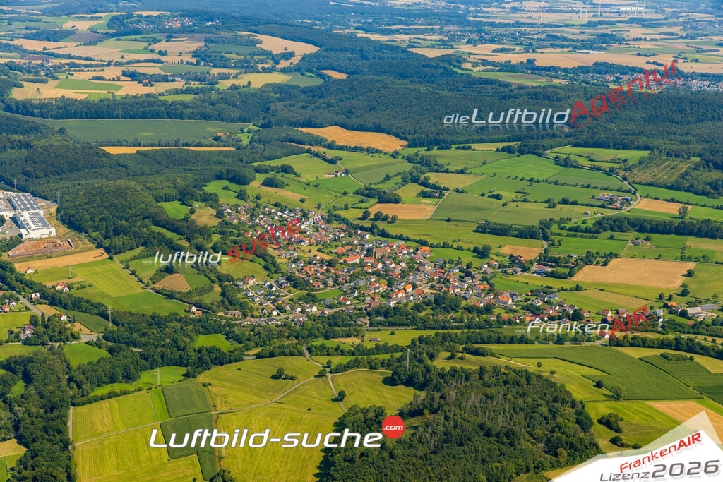 Schrägluftbild  Sandebeck  Steinheim - Das Luftbild wurde 2025 vom UL-Flugzeug heraus erstellt (ohne Drohne- keine Drohnenaufnahme ) - Hochauflösende Luftaufnahme -Nicht vergleichbar mit Google Maps oder Satelittenbilder- Die Geschenkidee !Mit Lizenz und Bildrechte bestellbar