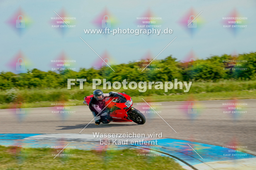 _MOT0716 | Hier findet Ihr Bilder von Touristenfahrten auf der Nürburgring Nordschleife oder von anderen Veranstaltungen die ich besucht habe. Viel Spass beim Durch Schauen 