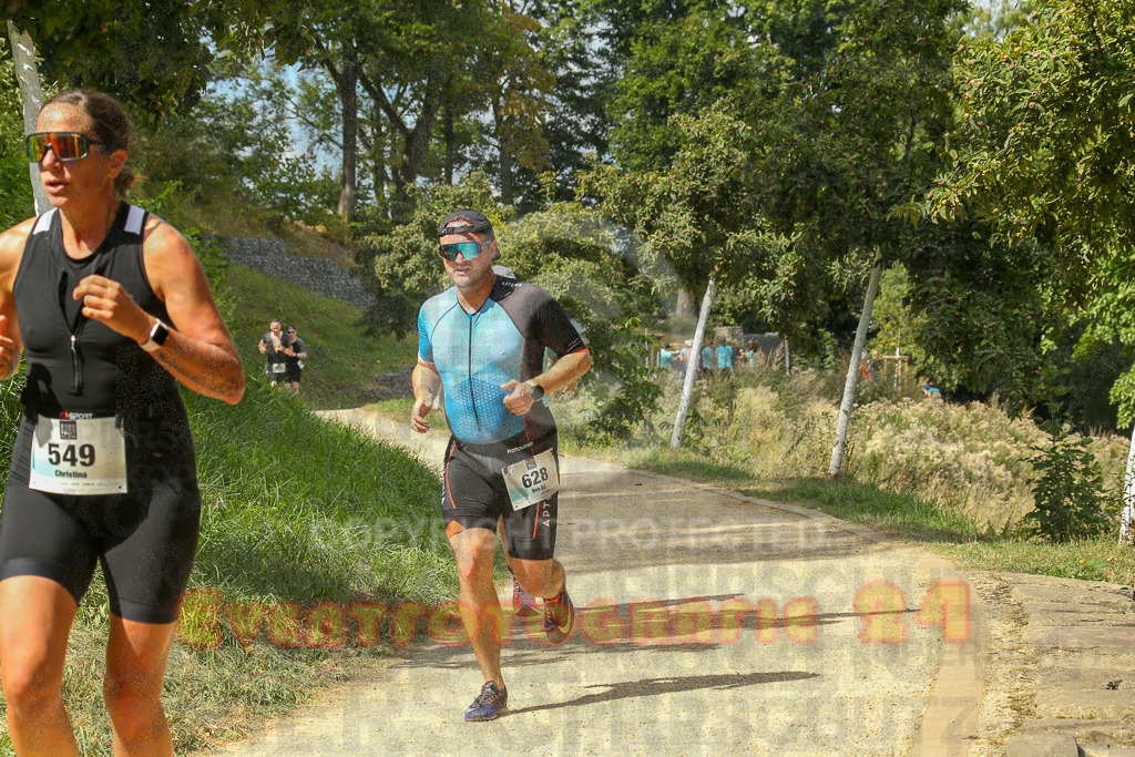 250824_1414_EX1_5471 | Sportfotografie im Rhein-Sieg Kreis, Köln, Bonn, NRW, Rheinland Pfalz, Hessen, etc. Unser Tätigkeitsfeld umfasst den Laufsport vom Volkslauf über den Marathon, Duathlon, Triathon bis zum Ultralauf wie Kölnpfad Ultra oder Schindertrail.
