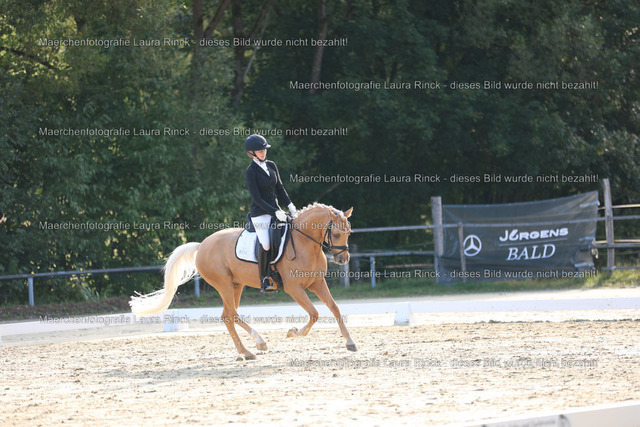 HG9A8451 | laurarinckfotografie - Realisiert mit Pictrs.com