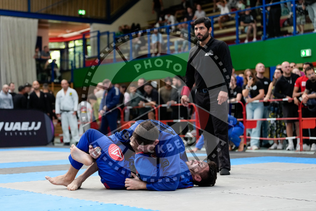 20250920PBB0012 | Athletes compete during the AJP Tour Hamburg International Jiu-Jitsu Championship, on September 20, 2025 in Hamburg, Germany. © Chiara Dazi / photoblackbelt