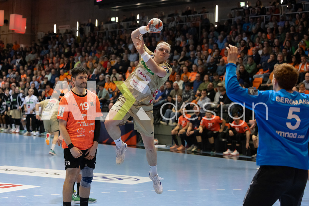 Handball I Herren I Saison 2025-2026 I EHF EUROPEAN LEAGUE 2025/26 | Men I Main Round I 2. Spieltag I Kadetten Schaffhausen - TSV Hannover-Burgdorf I 24.02.2026 | 54 Justus Fischer (DE) (TSV Hannover-Burgdorf) – Kreisläufer - Realisiert mit Pictrs.com
