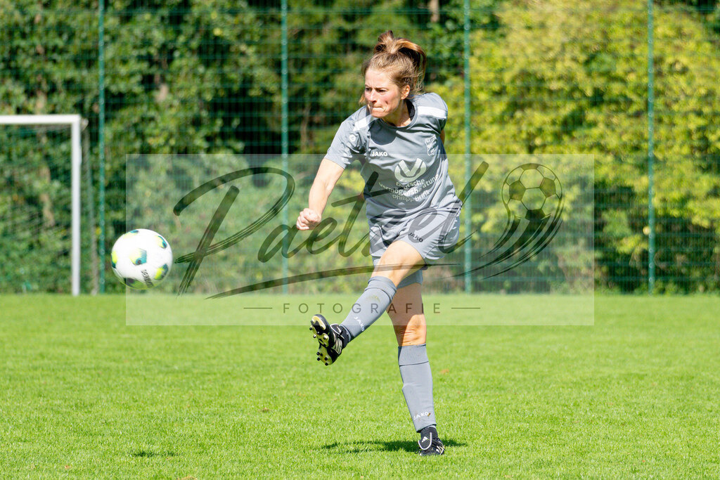 20260906_RULSVK_1004 | Fußball, Frauen:   beim Spiel der Kreisliga zwischen SG Rulle/Haste vs. SV Kettenkamp am 06.09.2026 im Stavermann-Sportpark in Rulle/Wallenhorst, Deutschland.(Foto von Nico Paetzel) - Realisiert mit Pictrs.com