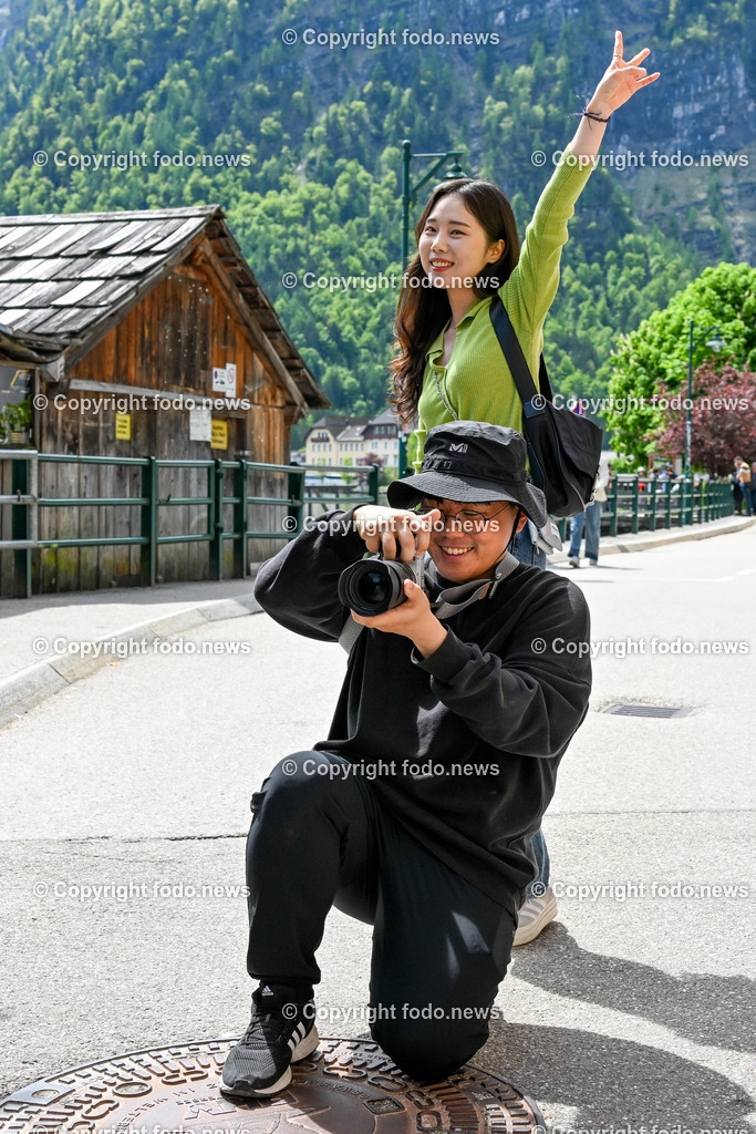 Hallstatt_ 19.05.2023-61 | 19.05.2023, Hallstatt, AUT, Hallstatt, im Bild Touristen unterwegs 