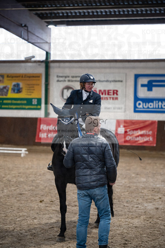 Hallenreittunier Voxtrup 2023 | Entdecke hochwertige Reitturnierfotos von Foto Oger. Professionell, emotional und authentisch – jetzt Lieblingsmomente im Shop bestellen.Deutschlandweite Turnierfotografie. - Realisiert mit Pictrs.com