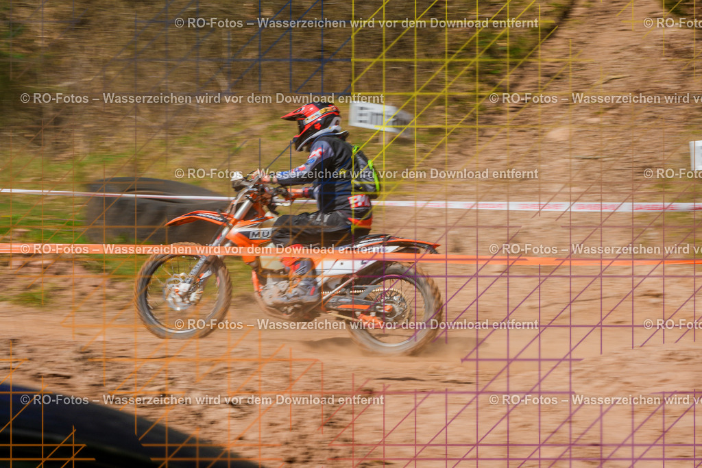 2 Lauf Mernes-278 | Sportfotografie von RO-Fotos: Motorsport, Motocross, Enduro, Laufveranstaltungen und Triathlon. Professionelle Fotos von Sportlern und Events. - Realisiert mit Pictrs.com