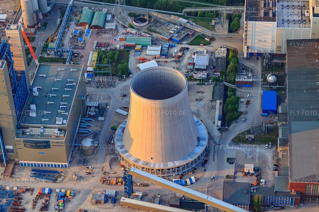 Luftbild: Baustelle zur Erweiterung des Rheinhafen-Dampfkraftwerk Karlsruhe der EnBW Energie Baden-Württemberg AG im Ortsteil Daxlanden in Karlsruhe im Bundesland Baden-Württemberg in Deutschland.Foto: IMG_40237.jpg vom 22.04.2011 durch Werner Riehm/FLY-FOTO.deAuflösung des Originals: 4752 x 3168 pxWWW.ENBW.COM
