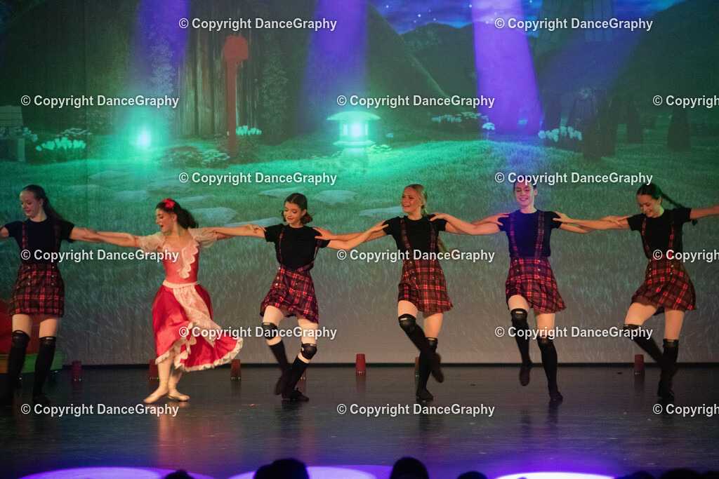 GPHY2033 | DanceGraphy - Realisiert mit Pictrs.com