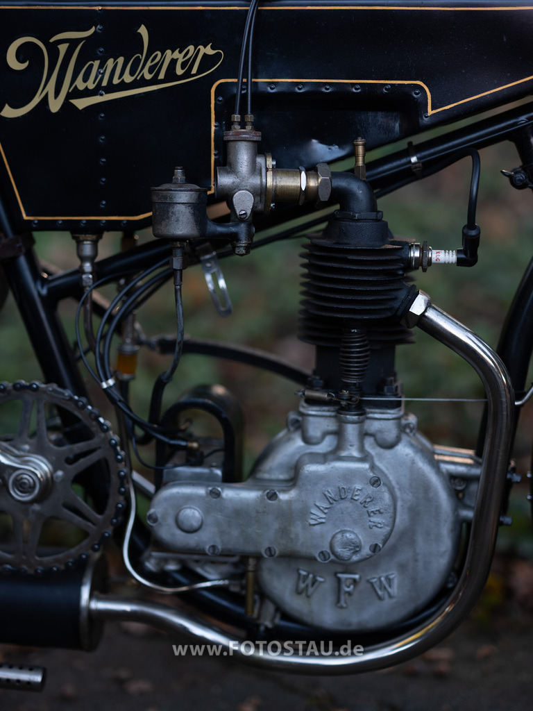 20251018-00053 | Syke Barrien 2025 Oldtimer Treffen - Realisiert mit Pictrs.com