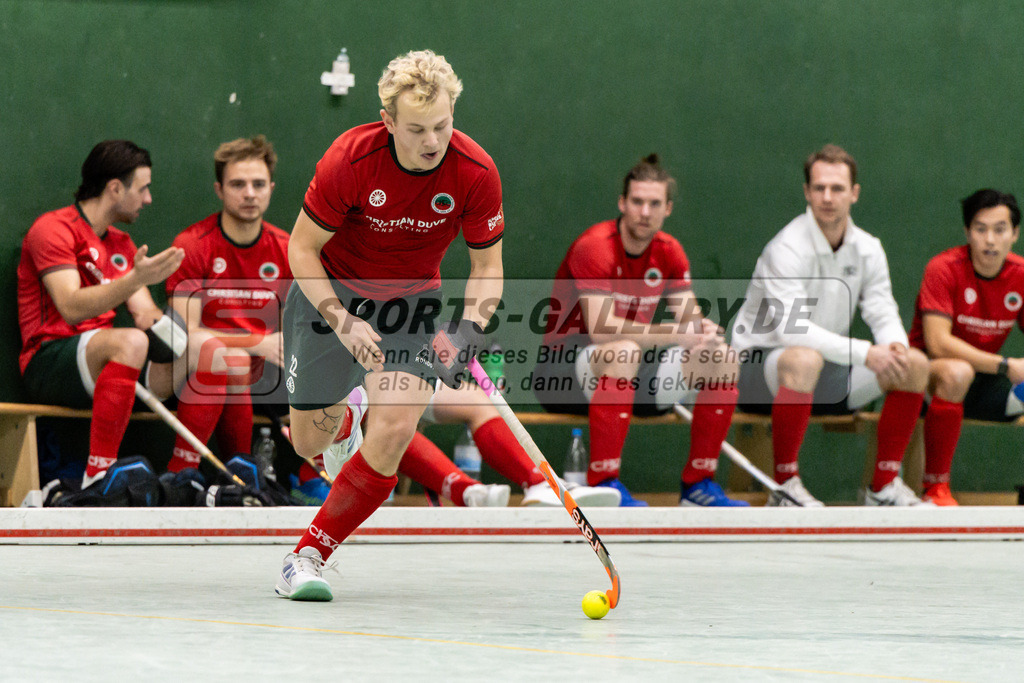 SFE_20250112_0051 | Köln, Deutschland, 12.01.2025:  ßHockey 1. Bundesliga Damen Rot-Weiss Köln - Crefelder HTC im KTHC Stadion Rot-Weiss Köln Tennis and Hockey Club am 12.01.2025 in Köln, Deutschland. (Foto von Stephan Fehrmann)Köln, Germany, 12.01.2025: ßHockey 1. Bundesliga Damen Rot-Weiss Köln - Crefelder HTC in KTHC Stadion Rot-Weiss Köln Tennis and Hockey Club at 12.01.2025 in Köln, Deutschland. (Foto from Stephan Fehrmann)