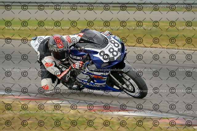 25bt05-0493 | markuskiefer.com - Realisiert mit Pictrs.com