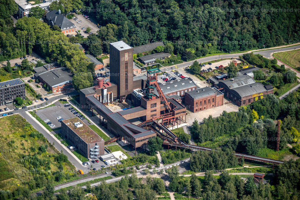 4050305 | Zeche Zollverein, Essen ESSEN 25.08.2021 Museums- Gebäude- Ensemble Zeche - Ruhr Museum in Essen im Bundesland Nordrhein-Westfalen. // Museum building ensemble pit - Ruhr Museum in Essen in the state North Rhine-Westphalia. Foto: Gerhard Launer