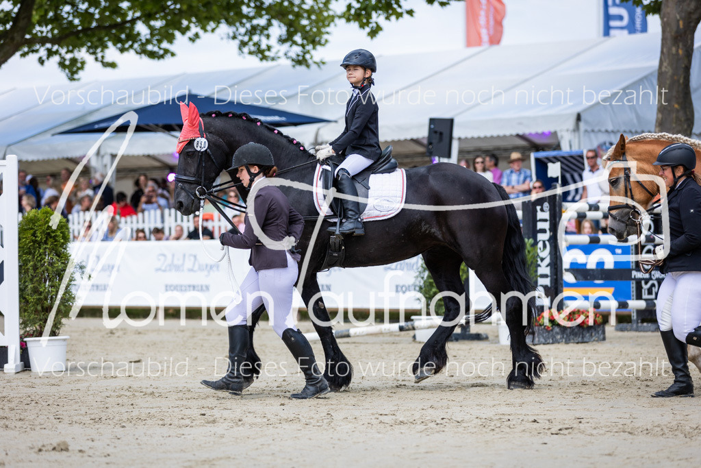 BHO-Führzügel1-015 | MomenTaufnahmen Pferdesportfotos