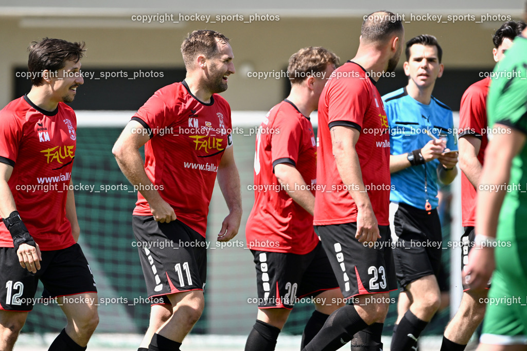 SC Landskron vs. SV Falle Maria Gail | Jubel SV Maria Gail, #12 Martin Krampl SV Maria Gail, #11 Philipp Stotz SV Maria Gail, #23 Klemen Velic SV Maria Gail, #20 Florian Uggowitzer SV Maria Gail, Emanuel Johann Kulterer Referee, SC Landskron vs. SV Falle Maria Gail, SC Landskron vs. SV Falle Maria Gail am 17.05.2026 in Villach (Sportanlage Landskron), Austria, (Photo by Bernd Stefan)
