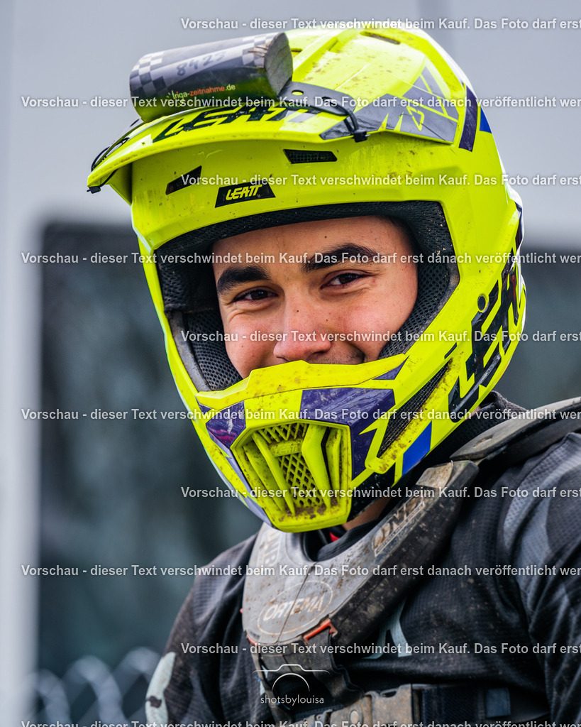 10_25_MCBernauerSchleife-6533 | Sportfotografin aus Berlin-Brandenburg mit Fokus auf Motocross. Ich halte deine sportliche Leistung und echte Emotionen auf und neben der Strecke professionell fest. Entdecke die Fotos von deinem Rennen und bestelle sie direkt hier im Shop.