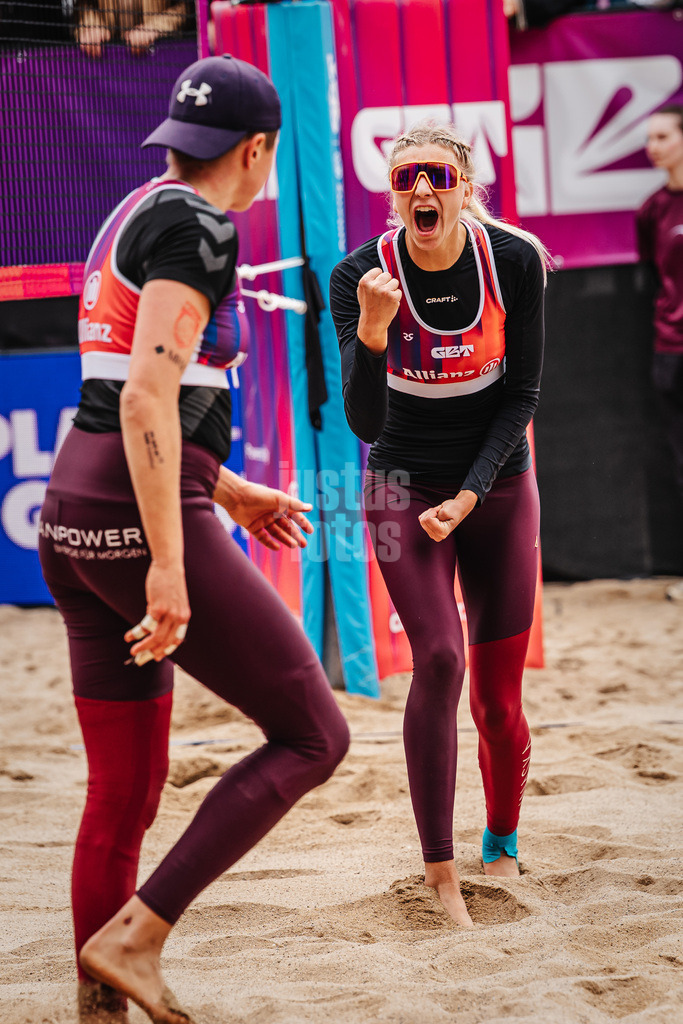 Beachvolleyball | Frauen | Allianz German Beach Tour 2026 | Tourstop Düsseldorf | 17.05.2026 | v.l. Melanie Gernert und Nele Barber jubeln