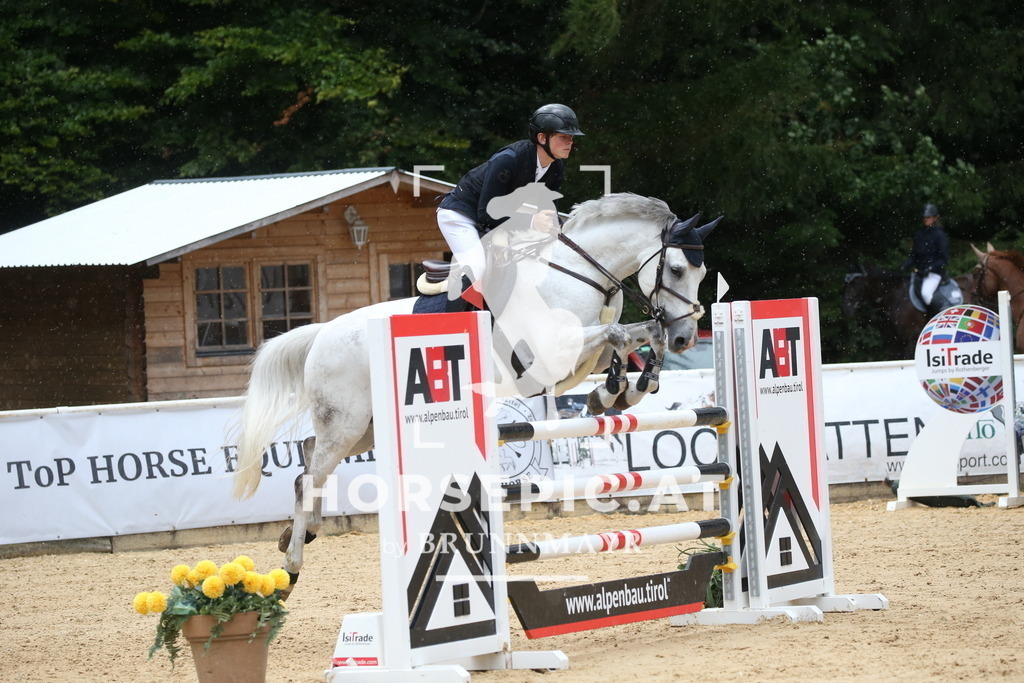 DL2Q2249 | Willkommen bei Brunnmayr - Design & Fotografie – Ihrem Spezialisten für Reitturniere und Pferdeveranstaltungen in Oberösterreich, Salzburg und Bayern! Seit über 17 Jahren sind wir leidenschaftlich dabei.