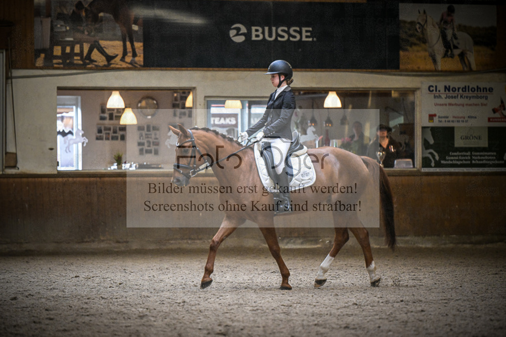 DOS_0294 | Entdecke hochwertige Reitturnierfotos von Foto Oger. Professionell, emotional und authentisch – jetzt Lieblingsmomente im Shop bestellen.Deutschlandweite Turnierfotografie. - Realisiert mit Pictrs.com