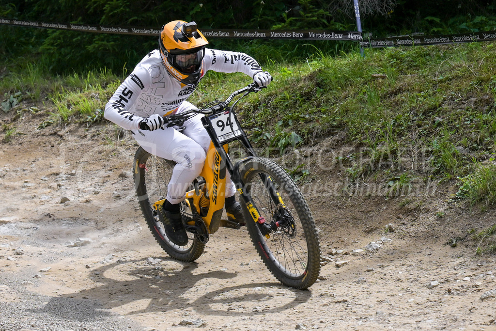 UCI Mountain Bike World Cup Lenzerheide 2022 - Downhill - 9. July 2022 | UCI Mountain Bike World Cup Lenzerheide 2022 - Downhill
Bike Kingdom, Lenzerheide
#94 LALY Thibault (FRA)
Bild: Sportfotografie Markus Aeschimann | www.markus-aeschimann.ch - Realisiert mit Pictrs.com