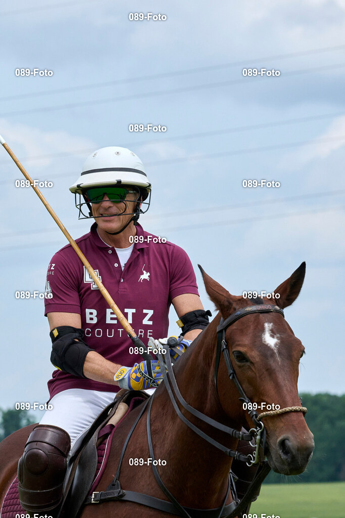 La Tarde Bavarian Trophy 2025, Betz Couture Polo Team vs D.A.R Metall AG Polo Team | La Tarde Polo Club Munich, La Tarde Bavarian Trophy 2025, Betz Couture Polo Team vs D.A.R Metall AG Polo Team, Foto: 089-foto - Realisiert mit Pictrs.com