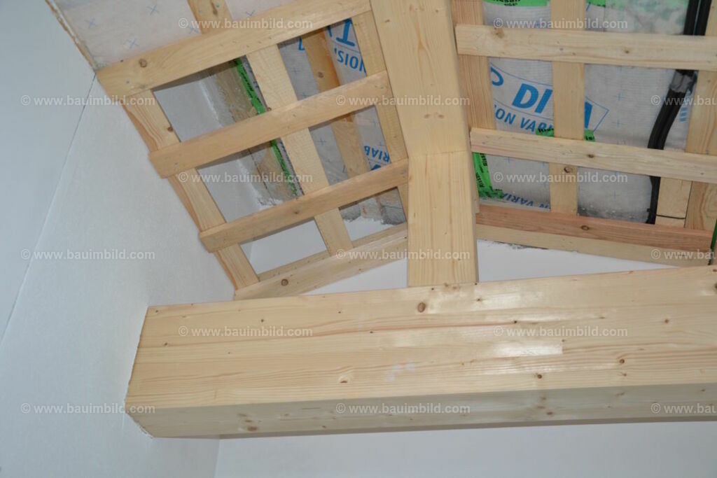 bib-lg13-holzbau-ausbau-0165 | Nach LV-Leistungsgruppen sortierte Detailfotos über den Bau eines Hauses. Alle Hausbau-Bilder direkt vom Urheber und Autor der Website Haus-Selber-Bauen.com