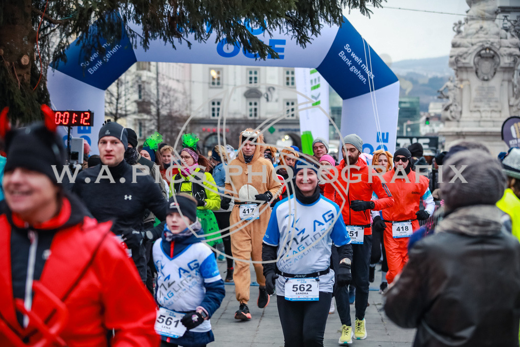 SILVESTERLAUF LINZ 25 | Linz, AUSTRIA, 31. Dezember 25, TRIRUN SILVESTERLAUF LINZ 25 , Image shows: 
Photo: WAPICS / BINDER Manuel