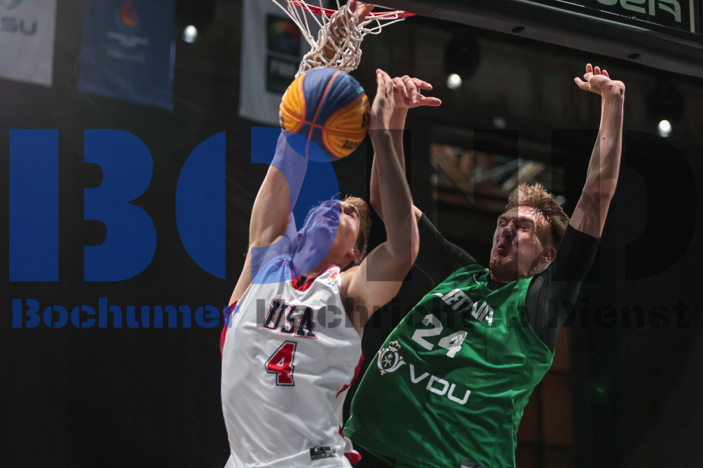 SES_RRG3x320250720-256 | bond - Realisiert mit Pictrs.com