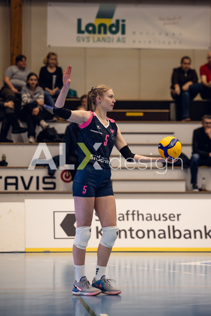 Volleyball I Frauen I Saison 2025-2026 I Volleyball NLA | Women I Round 14 I VC Kanti Schaffhausen - NLZ Volleyball Academy Zürich I 16.01.2026 | NLZ Volleyball Academy - 5 Zlata Dobryn (UKR) – Mittelblock - Realisiert mit Pictrs.com