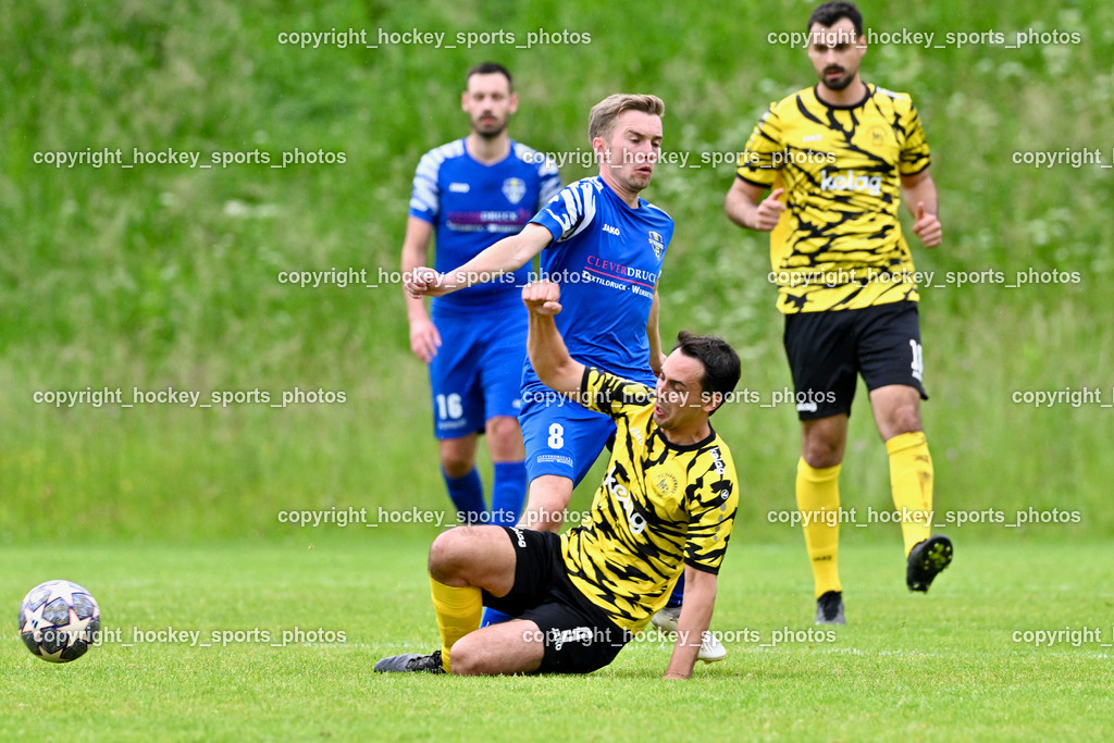 SV Wernberg vs. FC Faakersee | #8 Christian Ulbing SV Wernberg, #9 Thomas Unterguggenberger FC Faakersee,SV Wernberg vs. FC Faakersee, SV Wernberg vs. FC Faakersee am 01.06.2024 in Wernberg (Sportplatz Wernberg), Austria, (Photo by Bernd Stefan)